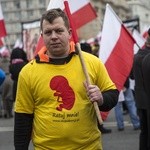 Tysiące flag pod hasłem "My chcemy Boga" 