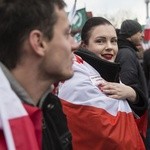 Tysiące flag pod hasłem "My chcemy Boga" 