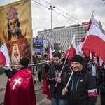 Tysiące flag pod hasłem "My chcemy Boga" 