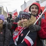 Tysiące flag pod hasłem "My chcemy Boga" 