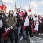 Tysiące flag pod hasłem "My chcemy Boga" 