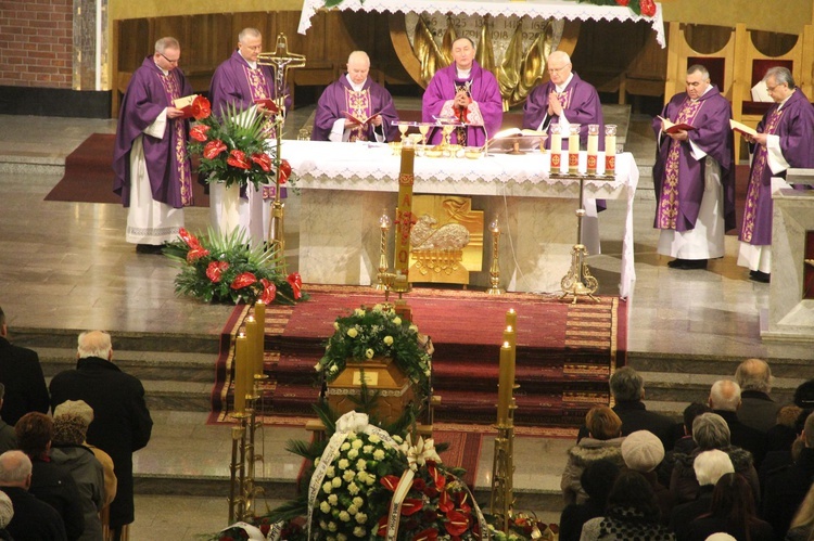 Pożegnanie śp. ks. Janusza Krajewskiego w Mościcach