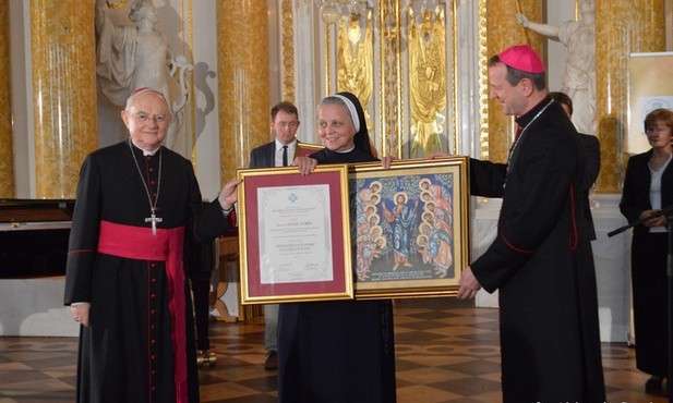 Pierwsze medale KEP za zasługi dla misji dla naszych