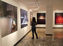 ▲	Obrazy Cypriana Noconia w Galerii „Fra Angelico”. Można je oglądać od wtorku do piątku (14.00–18.00) i w soboty  (11.00–15.00). Wejście od ul. Wita Stwosza 16.