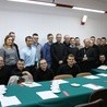 Bp Henryk Tomasik z duszpasterzami młodzieży i przedstawicielami ruchów i stowarzyszeń