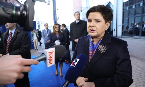 Premier: Debata w PE szkalowała Polskę
