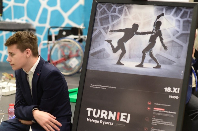 Integracyjny turniej szermierki