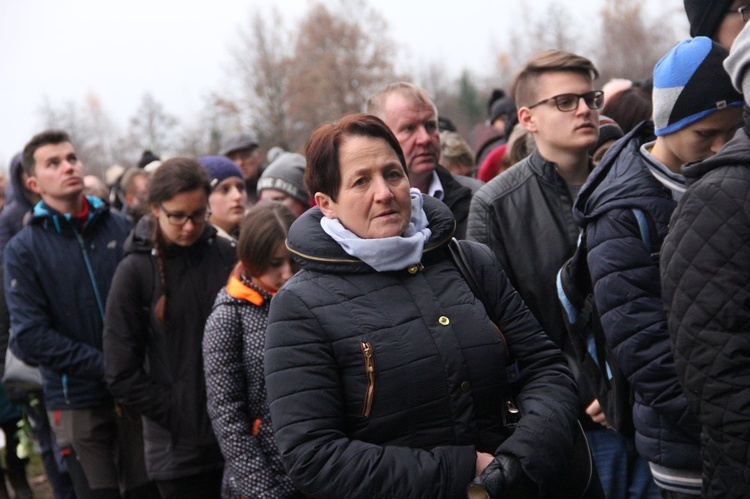 Droga krzyżowa szlakiem męczeństwa bł. Karoliny