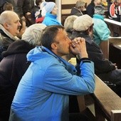 Wspólna modlitwa połączyła uczestników Eucharystii w 1. Światowym Dniu Ubogich