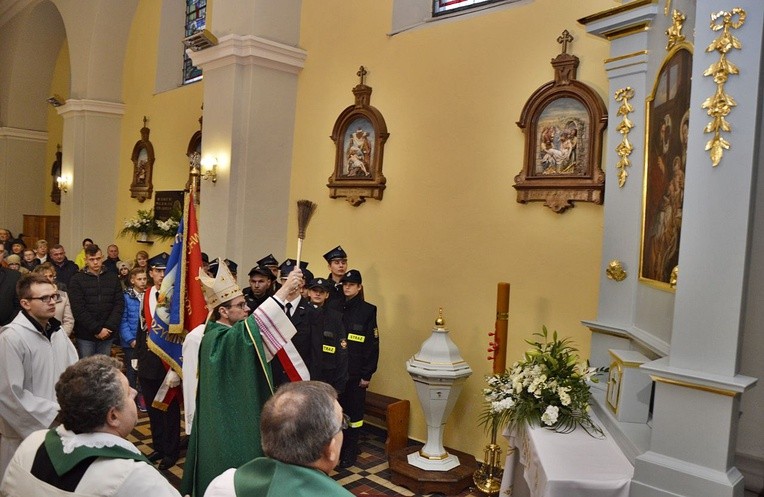 Odnowiony kościół w Radzyminie