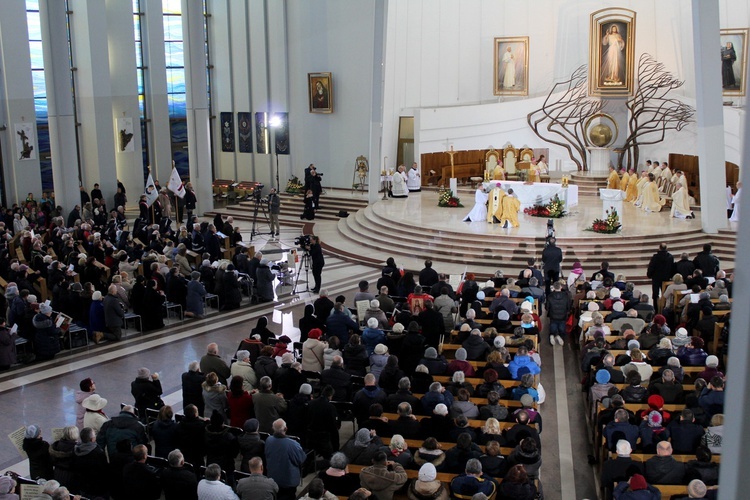 Rocznica proklamacji Jubileuszowego Aktu Przyjęcia Jezusa Chrystusa za Króla i Pana w Łagiewnikach