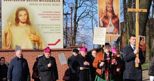 Rocznica proklamacji Jubileuszowego Aktu Przyjęcia Jezusa Chrystusa za Króla i Pana w Łagiewnikach