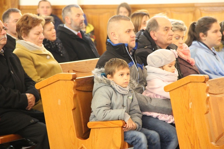 Poświęcenie organów i witraży w Mielcu-Rzochowie