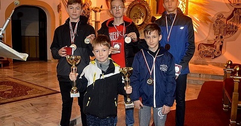 Młodzi szachiści wciąż w formie