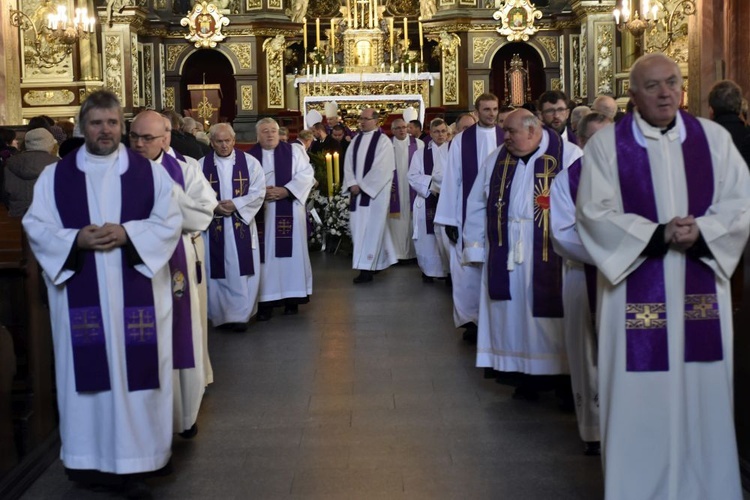 Uroczystości pogrzebowe ks. Stefana Gudzowskiego