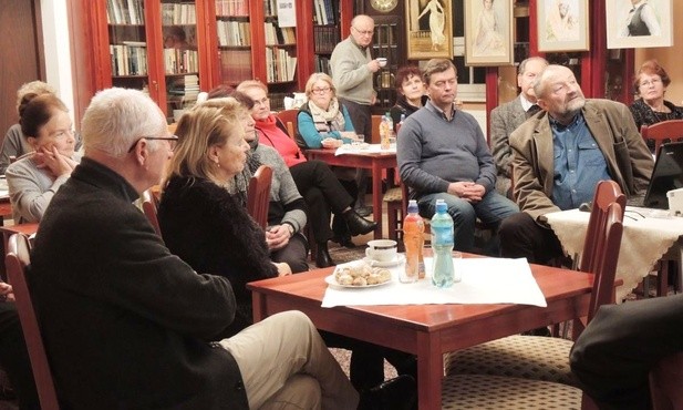 Od lat Dni Klemensowe przyciągają nie tylko parafian i mieszkańców Ustronia