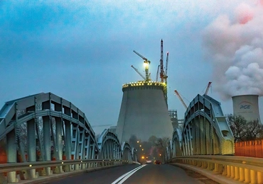 Elektrownia Turów to trzecia pod względem mocy elektrownia w Polsce. Wbrew pozorom z kominów wydobywa się nie dym, ale para wodna. Instalacje oczyszczające spaliny spełniają najnowsze, restrykcyjne normy.
