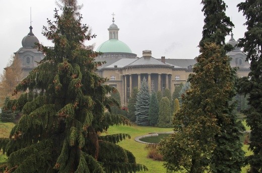 Katedra, kuria i jej ogrody w Katowicach to Pomnik Historii