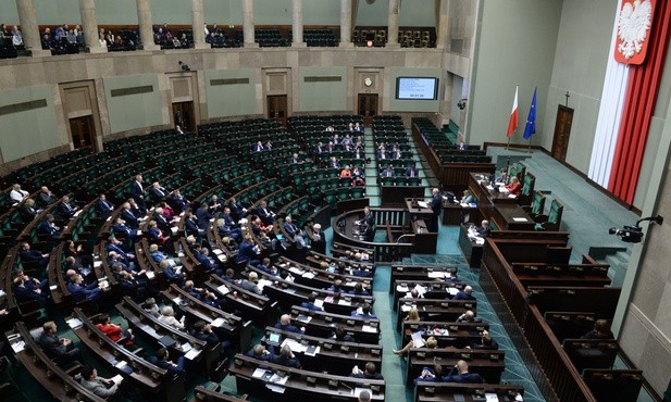 Sejm uchwalił ustawę o ograniczeniu handlu w niedziele