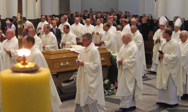Ks. Henryk Zganiacz - zawsze zapytał, zawsze wysłuchał, zawsze dał dobrą radę