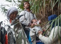 Migranci i uchodźcy: mężczyźni i kobiety w poszukiwaniu pokoju 