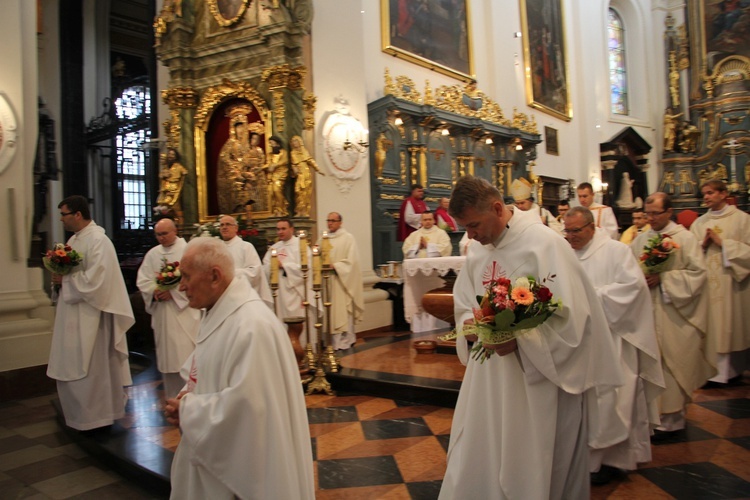 Święcenia diakonatu w katedrze łowickiej