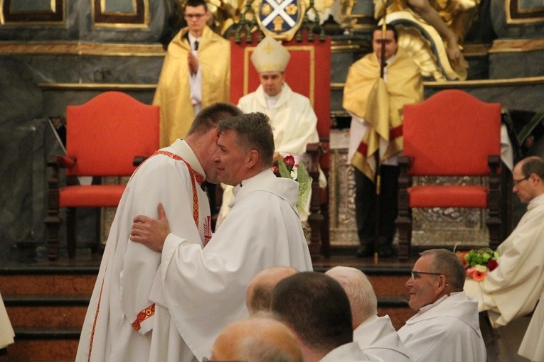 Święcenia diakonatu w katedrze łowickiej