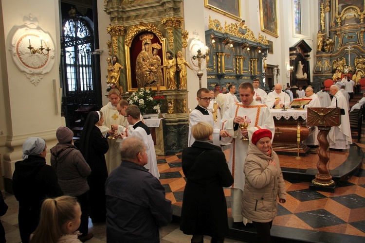 Święcenia diakonatu w katedrze łowickiej