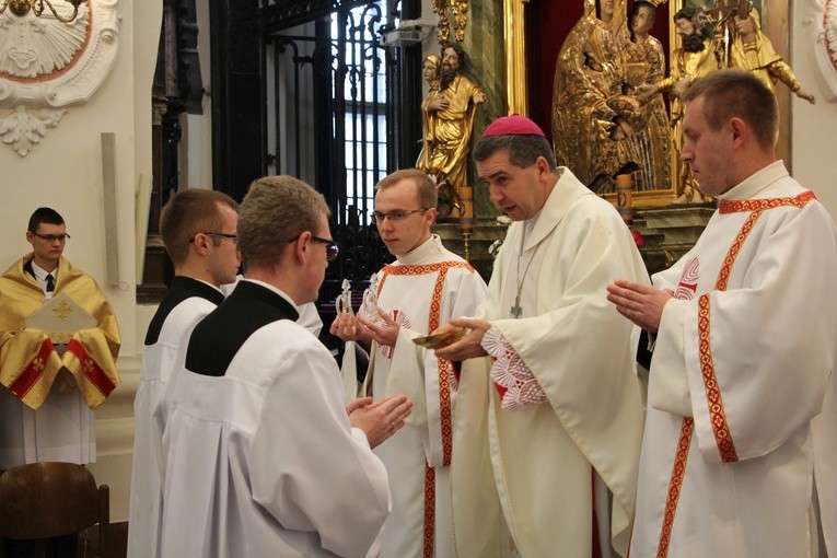 Święcenia diakonatu w katedrze łowickiej