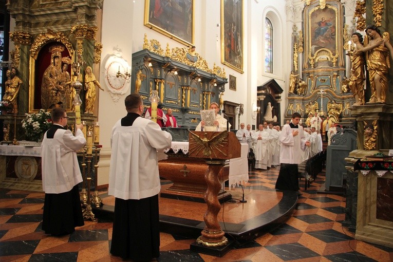 Święcenia diakonatu w katedrze łowickiej