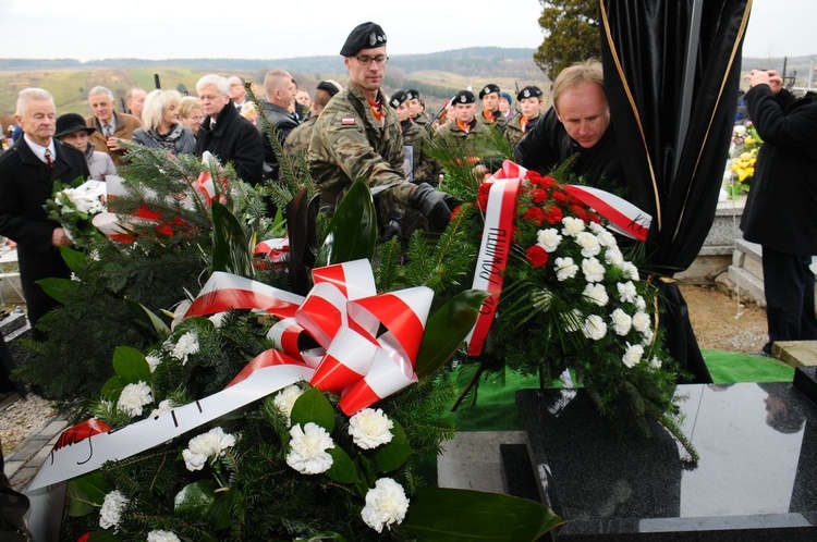 Pogrzeb por. Bolesława Kozuba, żołnierza gen. Stanisława Maczka