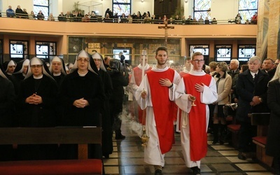 Msza św. jubileuszowa w kościele Miłosierdzia Bożego w Puławach