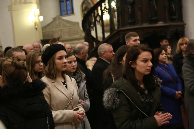 Wręczenie medali "Dei Regno Servire"