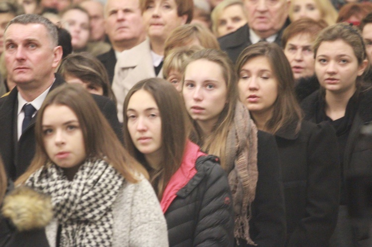 Wręczenie medali "Dei Regno Servire"