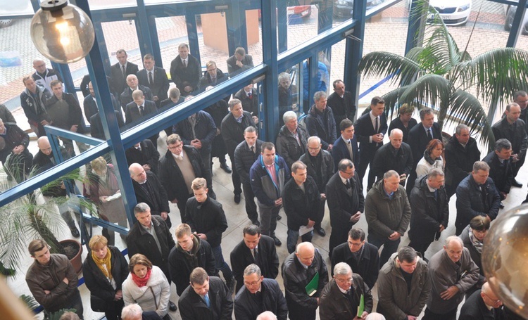 Dzień skupienia szafarzy Komunii św. w Opolu