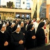 ▲	Msza św. jubileuszowa zgromadziła benedyktynki z wielu placówek oraz ich podopiecznych i przyjaciół.