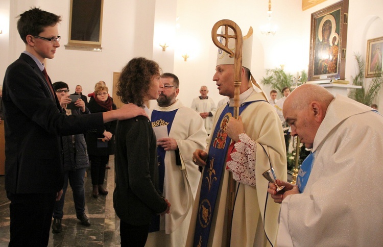 Zakręt. Bierzmowanie przy Madonnie