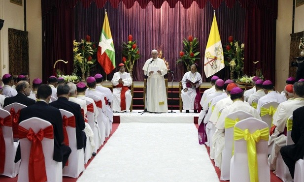 Budujcie mosty dialogu z wyznawcami innych religii