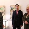 Do zwiedzania wystawy zachęcają (od lewej): Elżbieta Skubicha, Dariusz Kupisz i Małgorzata Cieślak-Kopyt