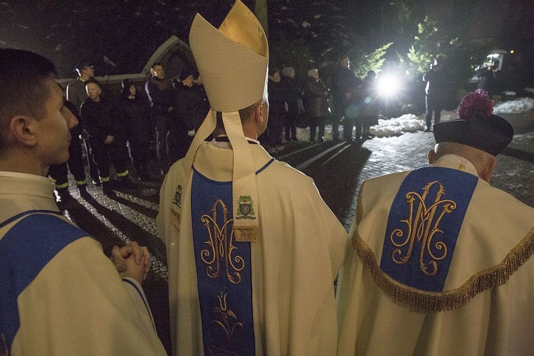 Długa Kościelna: Matka Boża w świątyni swojej Mamy