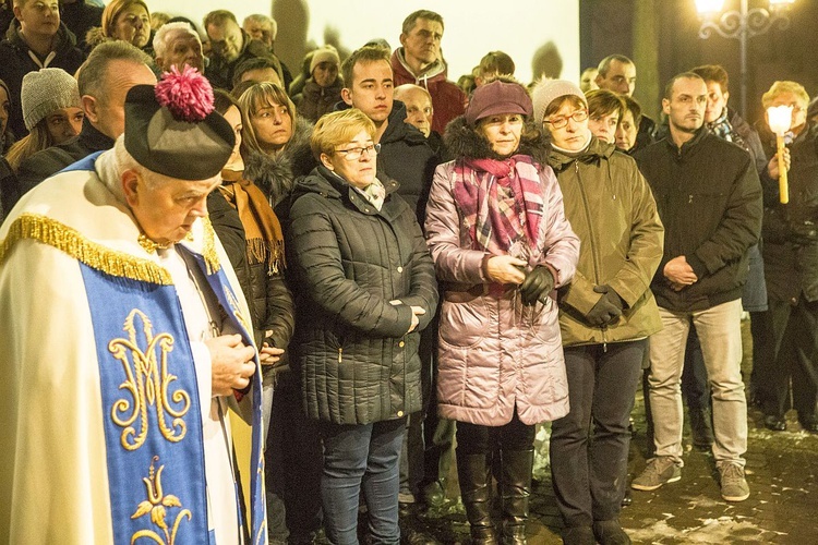 Długa Kościelna: Matka Boża w świątyni swojej Mamy