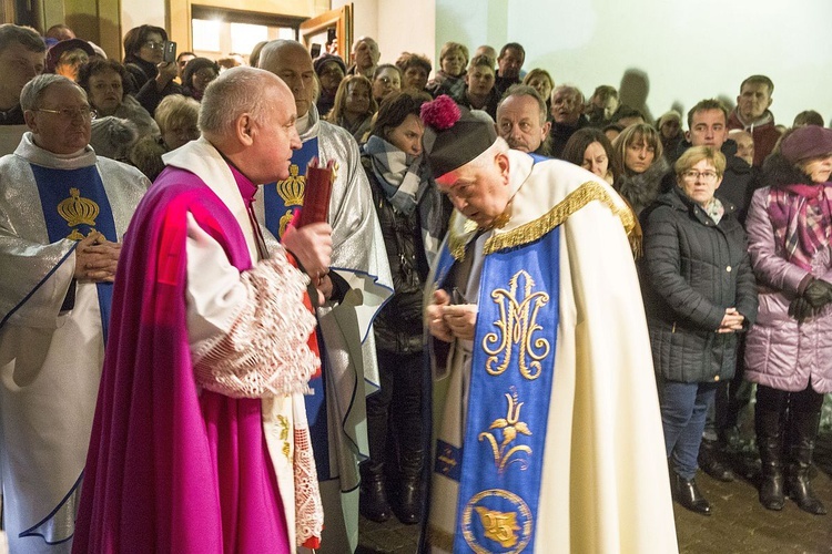 Długa Kościelna: Matka Boża w świątyni swojej Mamy