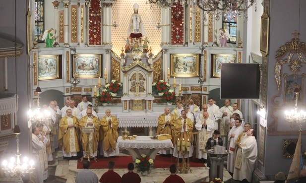 Pierwsza w tym roku adwentowa modlitwa w pierścieckim sanktuarium