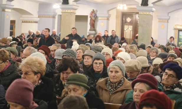 W sanktuarium św. Mikołaja modliło się kilkuset członków ADŚ