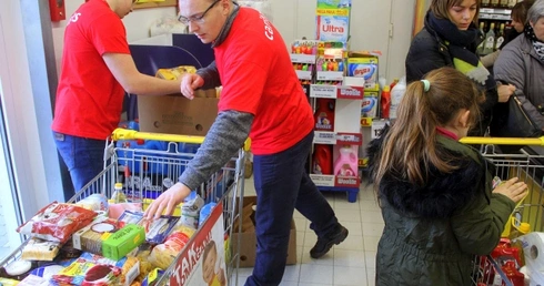 Pomóż przed Bożym Narodzeniem!