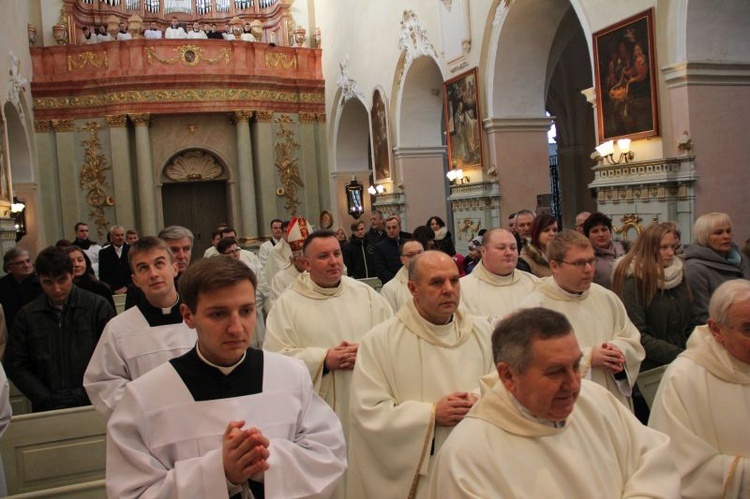 Akolitat i kadydatura do święceń