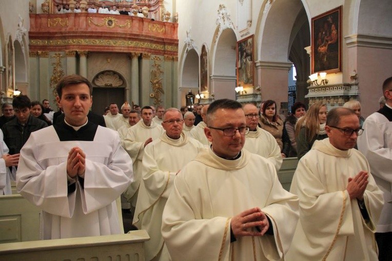 Akolitat i kadydatura do święceń