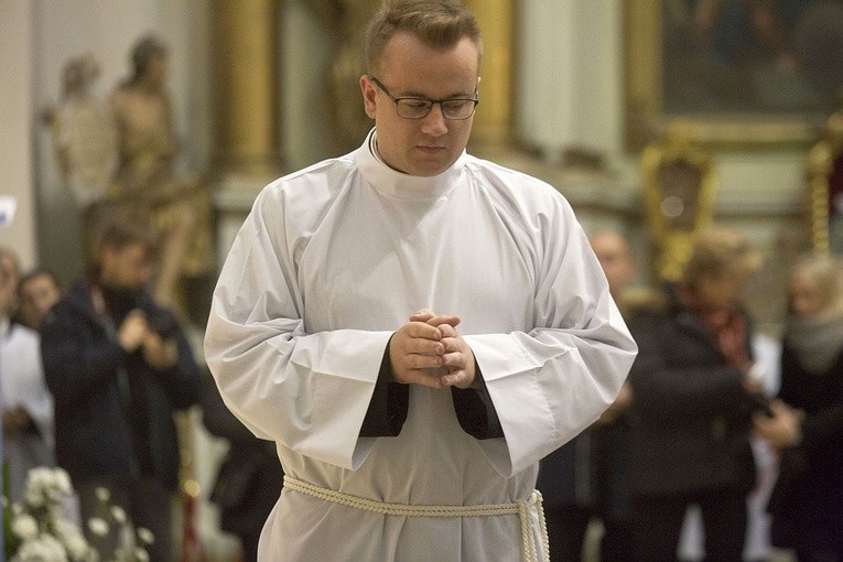 Święcenia diakonatu
