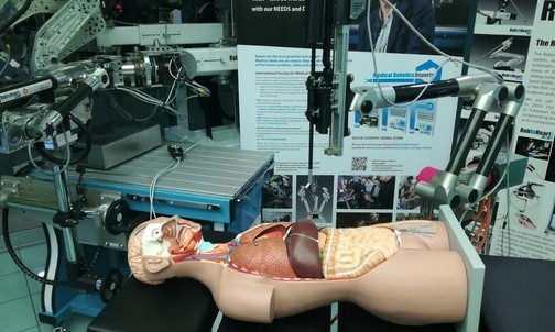 Roboty służą hospitalizacji 