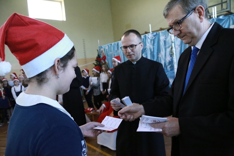 Szkolne Koło Caritas w Pustkowie